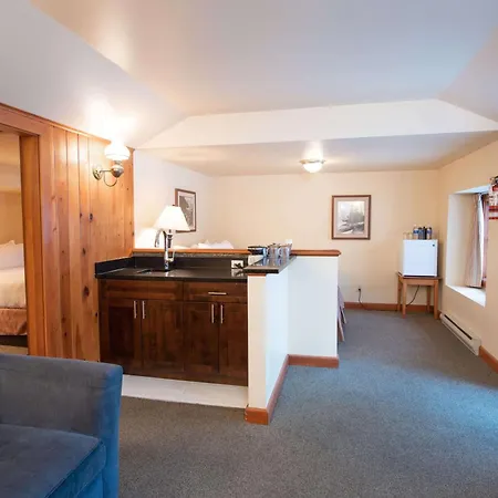 Painter'S Lodge, Trademark Collection By Wyndham Campbell River Room photo
