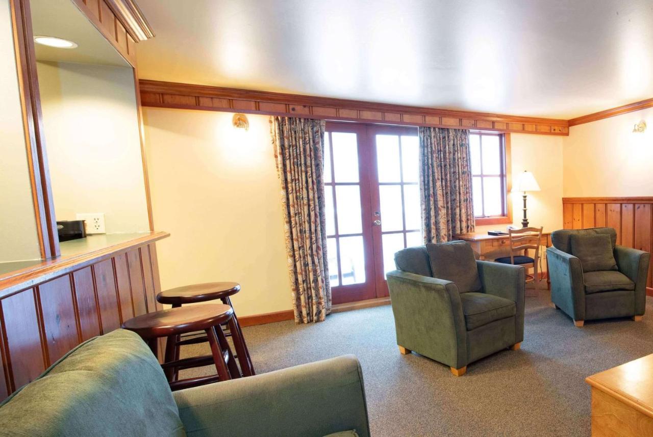 Painter's Lodge, Trademark Collection By Wyndham Resort Campbell River